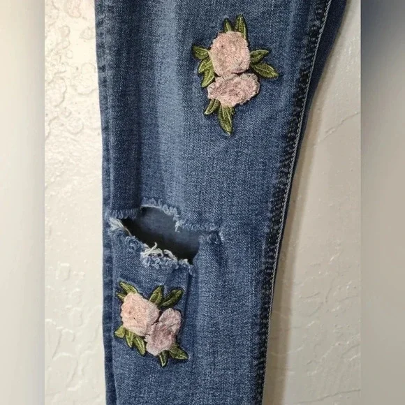 ♥️ Miss Me ♥️ | Embroidered Patch Floral Ankle Skinny Jeans Sz 26 - Picture 5 of 8